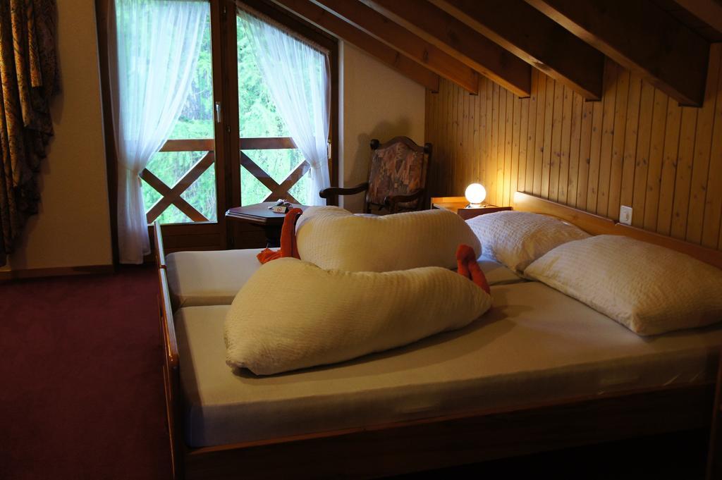 Hotel Alpenhof โอเบอร์วัลด์ ภายนอก รูปภาพ