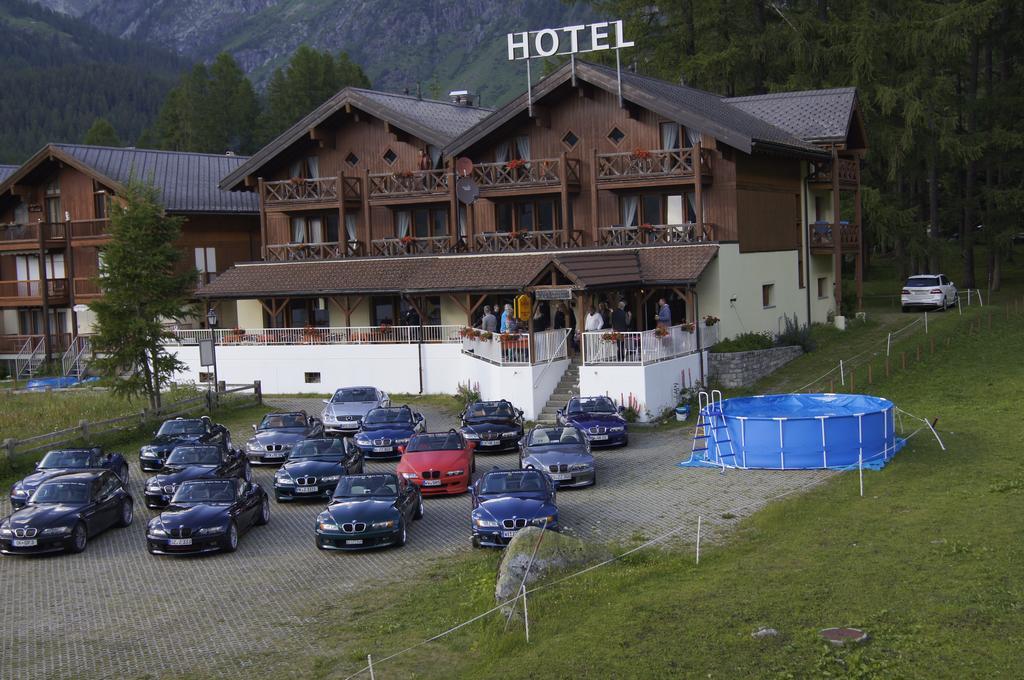 Hotel Alpenhof โอเบอร์วัลด์ ภายนอก รูปภาพ